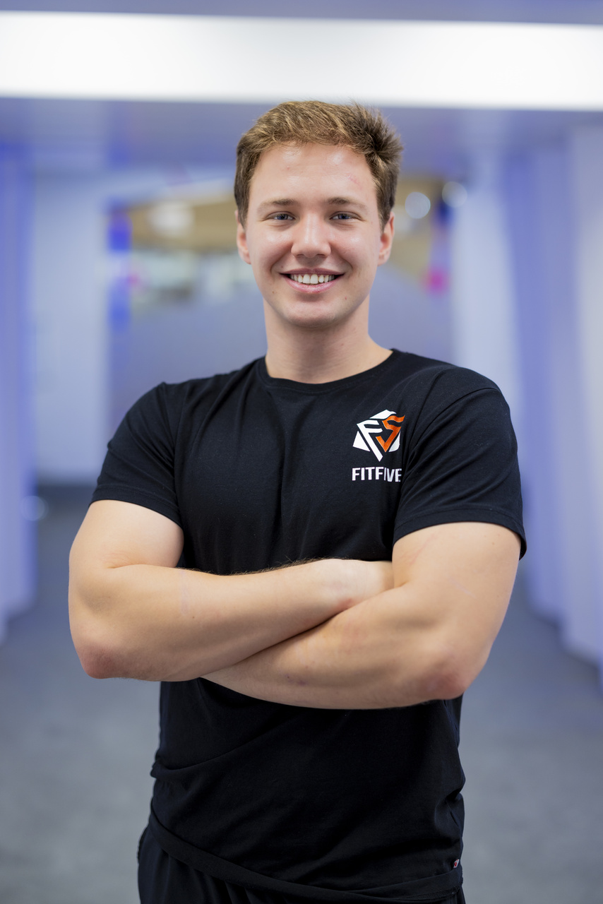 Damian — trener personalny FitFive