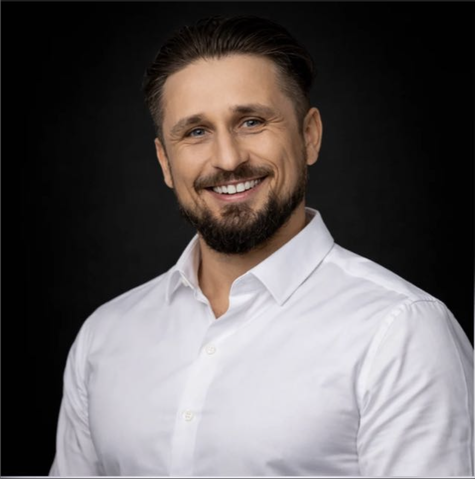 Maciej Oczujda — zespół FitFive